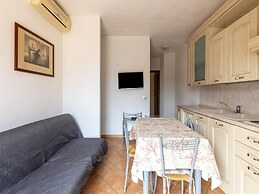 Apartment With air Conditioning and Terrace