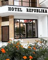 Hotel Republika Berat