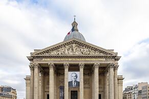 Notre Dame Paris Suite
