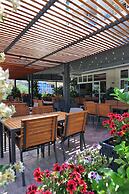 Almare Apartments