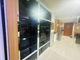 Ritzy Pasay Getaway - Entire Apartment for Rent