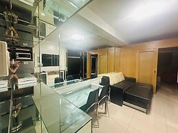 Ritzy Pasay Getaway - Entire Apartment for Rent