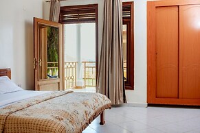 Elegant Villa Apart