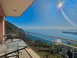 Calma Vista Apartments