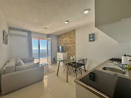 Calma Vista Apartments