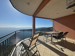 Calma Vista Apartments