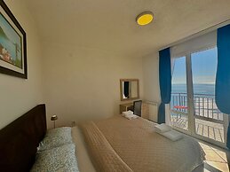 Calma Vista Apartments