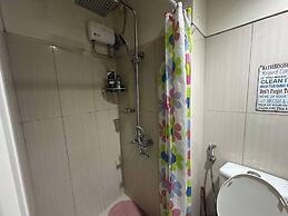Simple Pasay Getaway - Entire Apartment for Rent