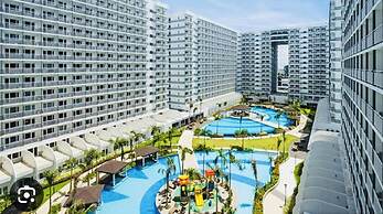 Simple Pasay Getaway - Entire Apartment for Rent