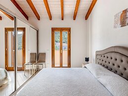Air-conditioned Penthouse With Terrace and Parking