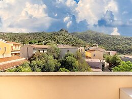 Air-conditioned Penthouse With Terrace and Parking
