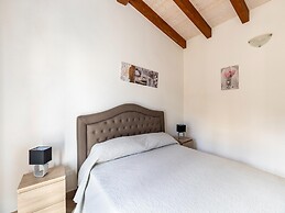 Air-conditioned Penthouse With Terrace and Parking