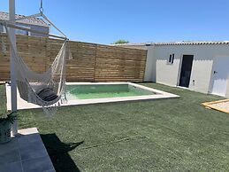 Amplia casa para 6 con piscina