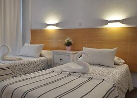 Las Camelias Apartments