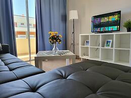 Las Camelias Apartments