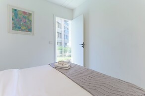 GlassHaus Rooftop 2-BR & Pool in Ghazir