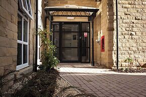 Student Only Kingsmill Studios