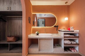 Riverside Bamboo Frest Hotel