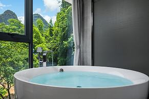 Yangshuo 1Q84 Tree Hotel