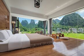 Yangshuo 1Q84 Tree Hotel
