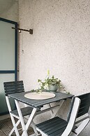 Bright Studio Apt. with Private Balcony