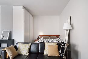 Bright Studio Apt. with Private Balcony