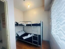 Spacious Central Davao City Getaway - Spacious Apartment With Shared P