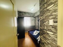 Spacious Central Davao City Getaway - Spacious Apartment With Shared P