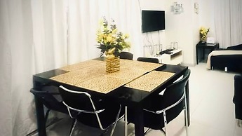 Spacious Central Davao City Getaway - Spacious Apartment With Shared P