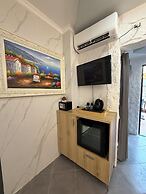 Ilio Boutique Swim Up Rooms