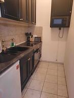 Modern 2BR Apartment Well Connected