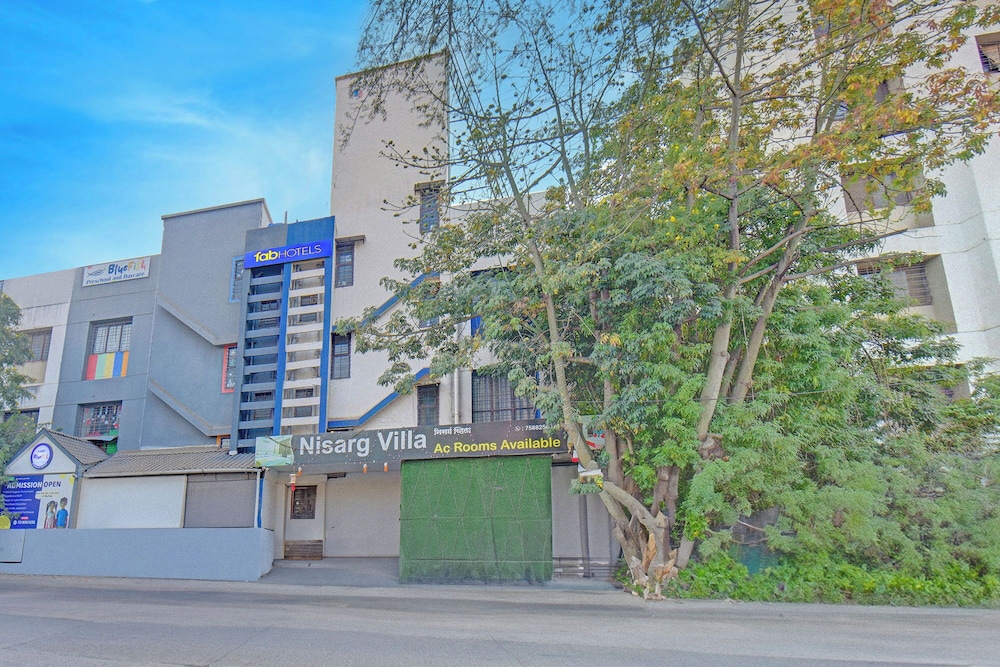 Fabhotel Nisarg Villa