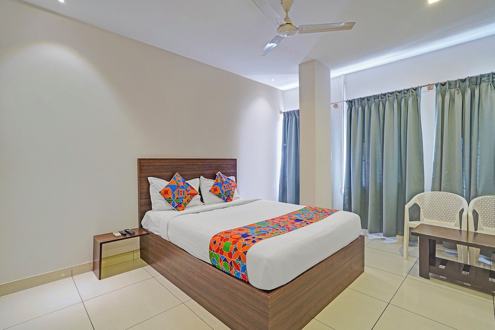 Fabexpress Urban Inn