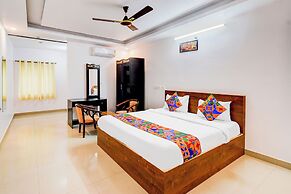 Fabhotel Pushpa Grand