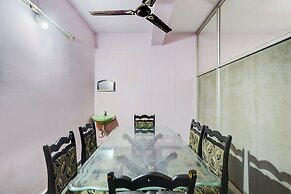 Fabhotel Pushpa Grand