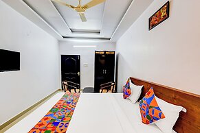 Fabhotel Pushpa Grand