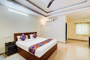 Fabhotel Pushpa Grand