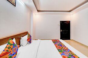 Fabhotel Pushpa Grand