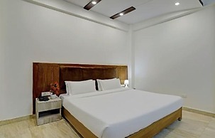 Fabhotel Royale 19