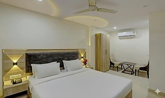 Fabhotel Royale 19