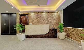 Fabhotel Royale 19