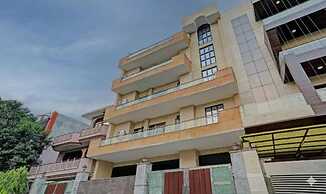 Fabhotel Royale 19