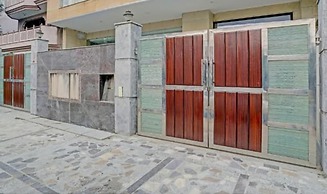 Fabhotel Royale 19