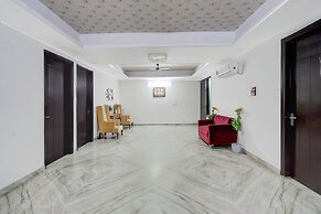 Fabhotel Rush Residency
