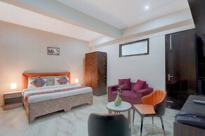 Fabhotel Rush Residency