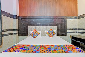 Fabhotel Radha Palace