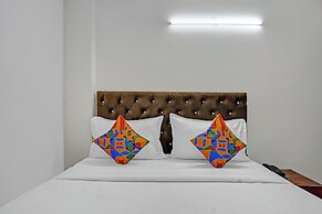 Fabhotel Aakarshan Residency