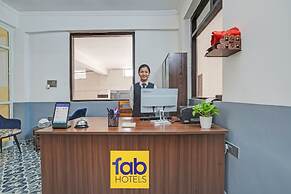 Fabhotel Hazel Town House