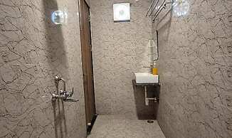 Fabhotel Devi Residency