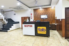 Fabhotel Red Ark Inn